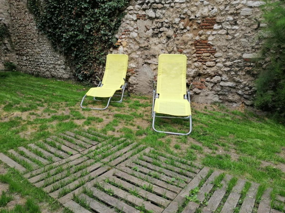 Petit Hypercentre D'orléans Avec Jardin Orléans